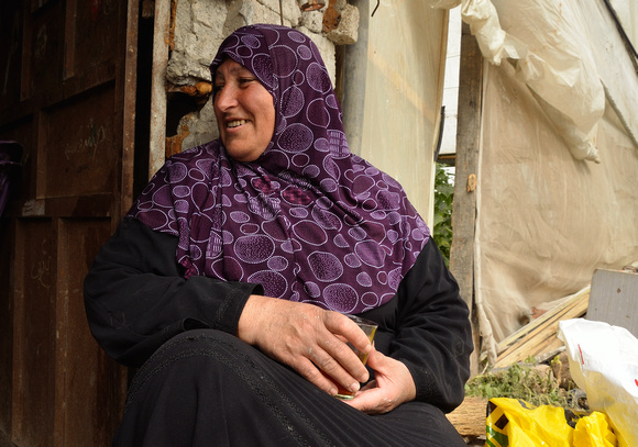 "Tea" (2008): A break from work on the farm in Irtah, near Tulkarem (Photography LIfe).